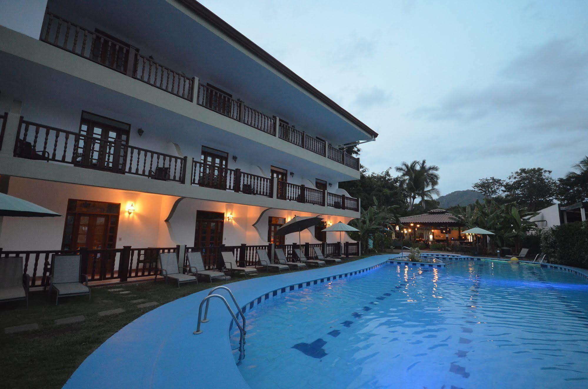 Hotel South Beach - Beachfront Jacó Dış mekan fotoğraf
